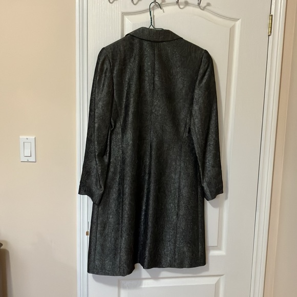 Ross Mayer Collection Long Formal Blazer - Picture 3 of 7